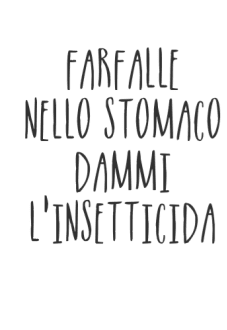 maglietta farfalle nello stomaco